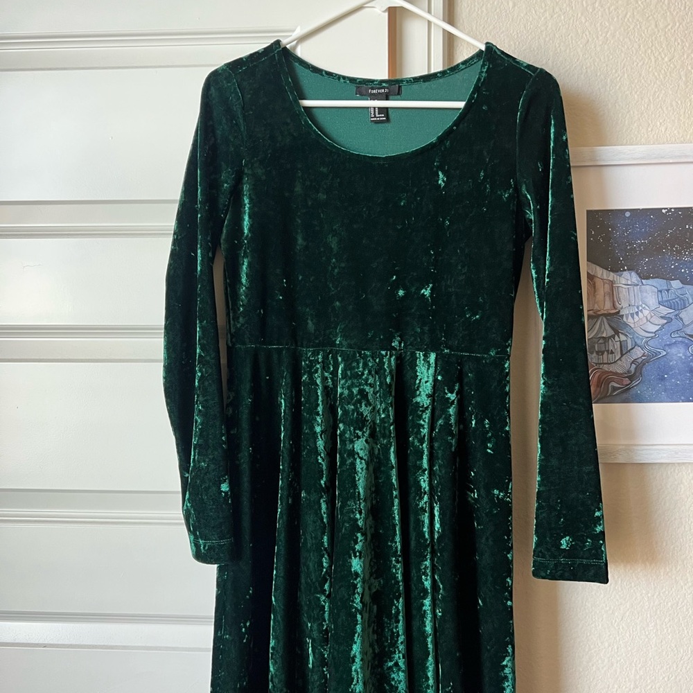 Forever 21 Green Fit and Flare Cocktail Dress